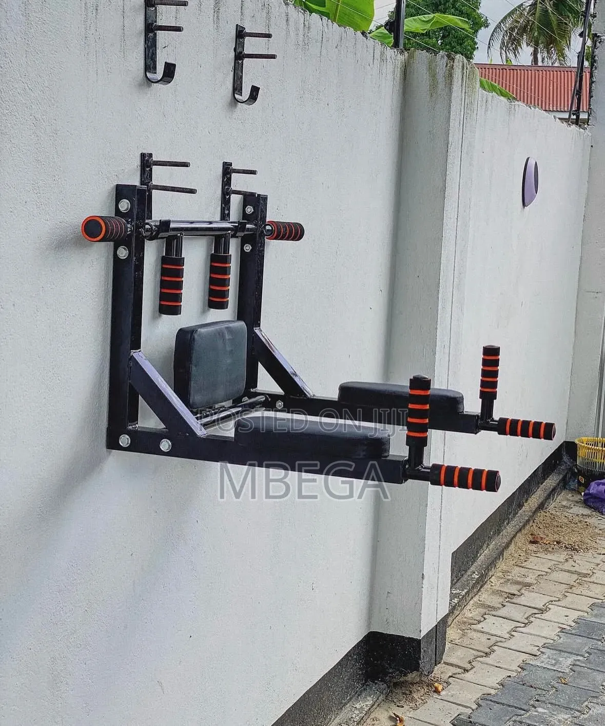4 in 1 Wall Mounted Pull Up