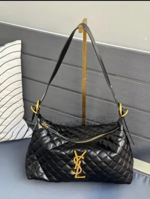 Wauzaji Wa Pochi Viatu Kwa Jumla Na Rejareja Tupo Kariakoo