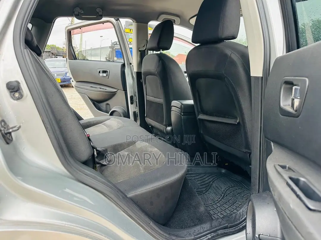 Nissan Dualis 2011 Silver