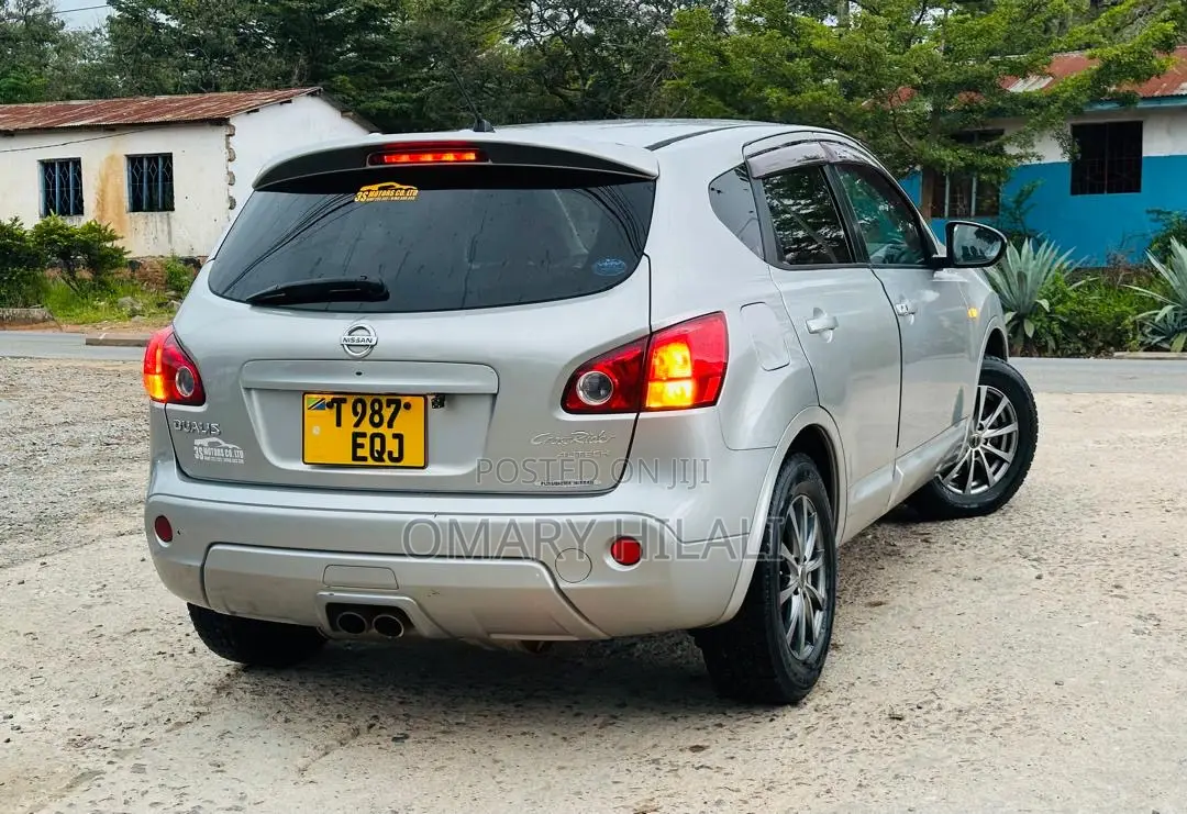 Nissan Dualis 2011 Silver