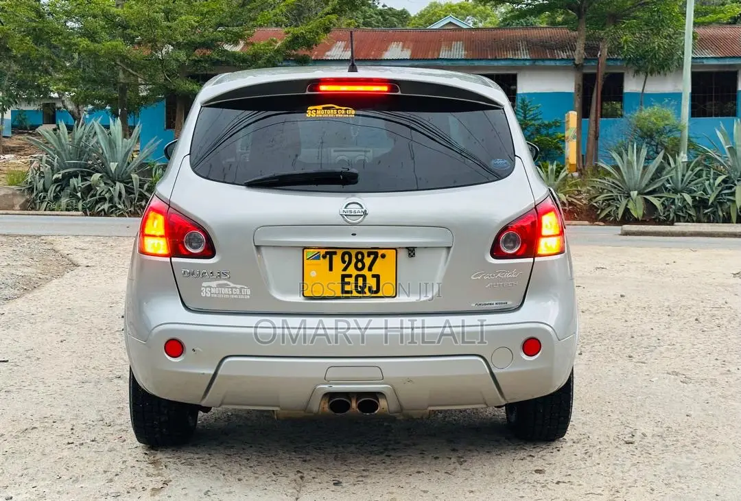 Nissan Dualis 2011 Silver