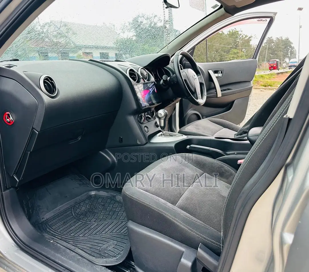 Nissan Dualis 2011 Silver