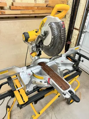 Dewalt Mitre Saw 10", Non Slide Compound