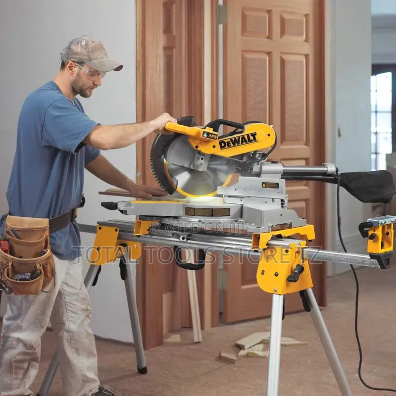 Dewalt Mitre Saw 10", Non Slide Compound