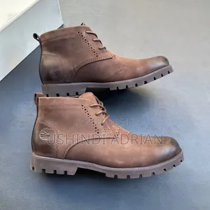 PREMIUM BOOTSSize: 40, 41, 42, 43, 44, 45
Bei: 120,000/=