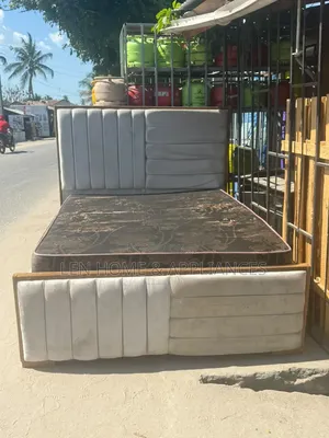 Bed Sofa Used 5/6 Clean Kabisa