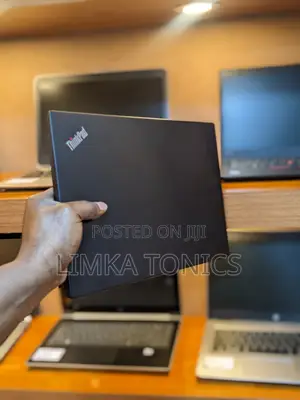 New Laptop Lenovo ThinkPad X390 8GB Intel Core i5 SSD 256GB