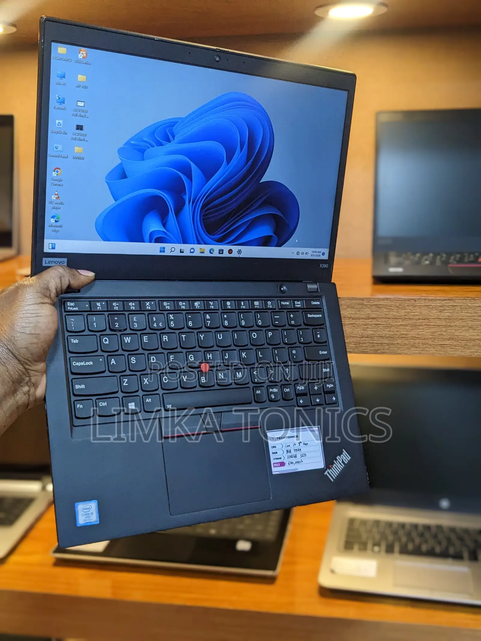 New Laptop Lenovo ThinkPad X390 8GB Intel Core i5 SSD 256GB