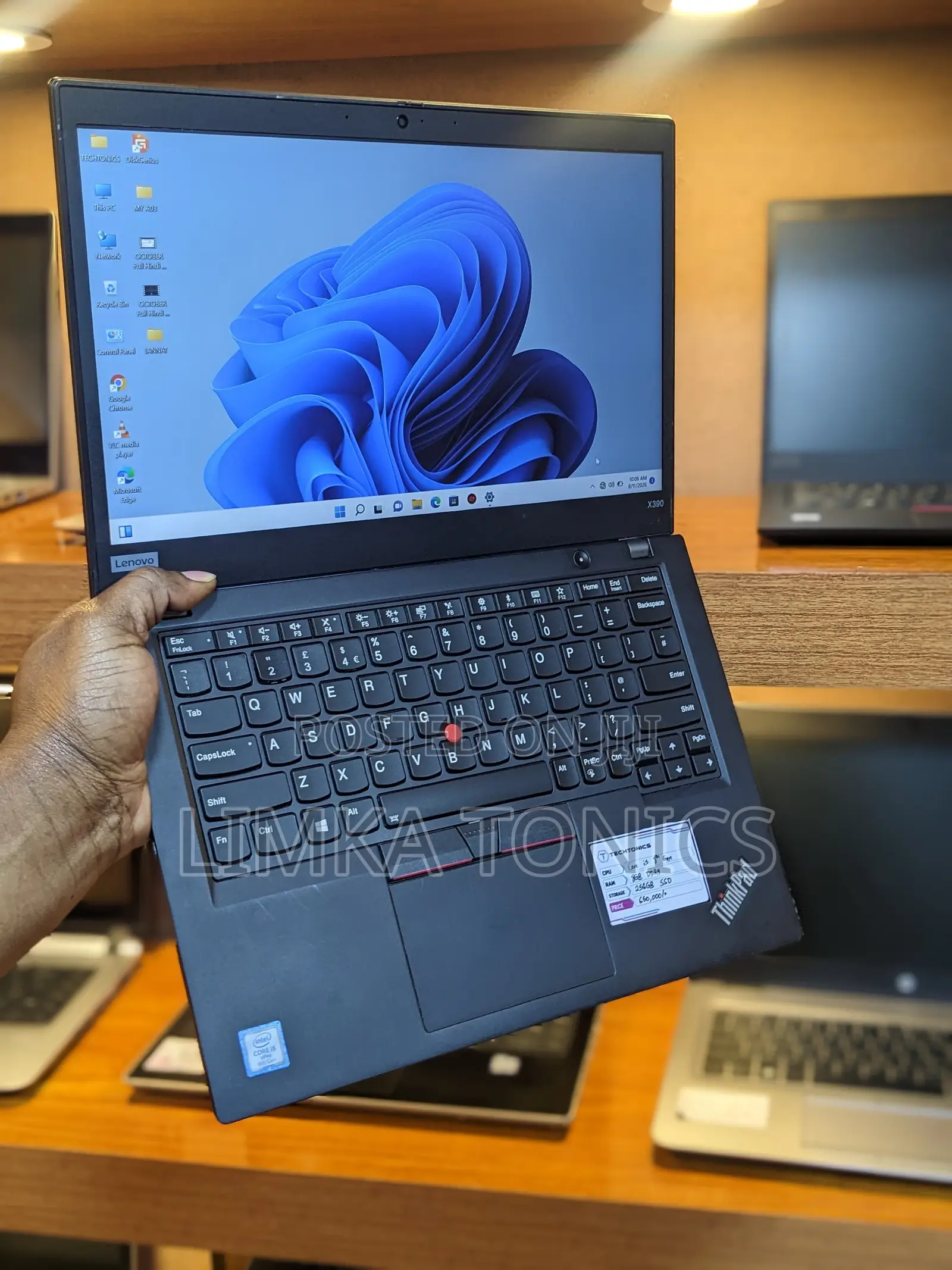 New Laptop Lenovo ThinkPad X390 8GB Intel Core i5 SSD 256GB