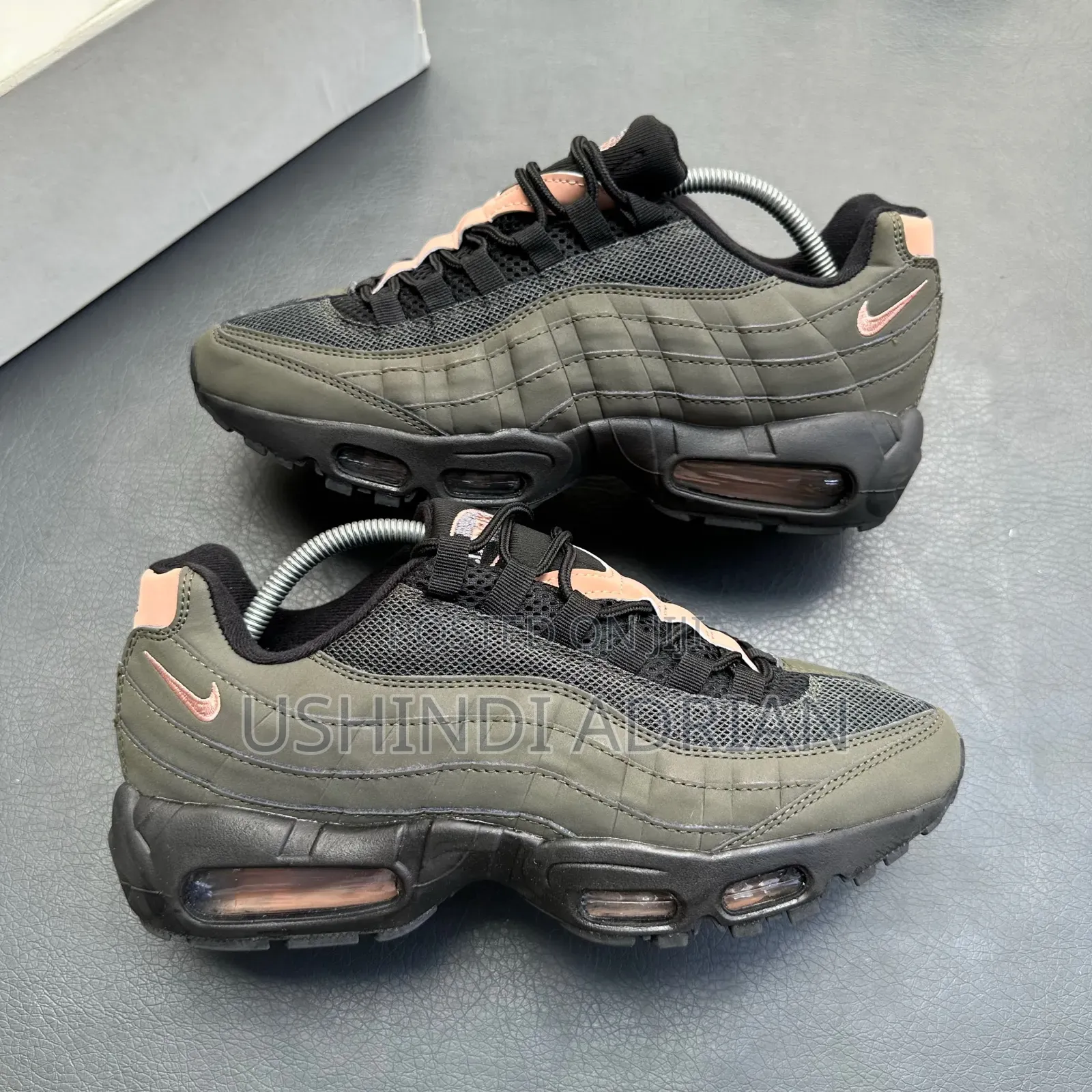 AIRMAX 95Size: 39, 40, 41, 42, 43, 44, 45Bei: 120,000/=