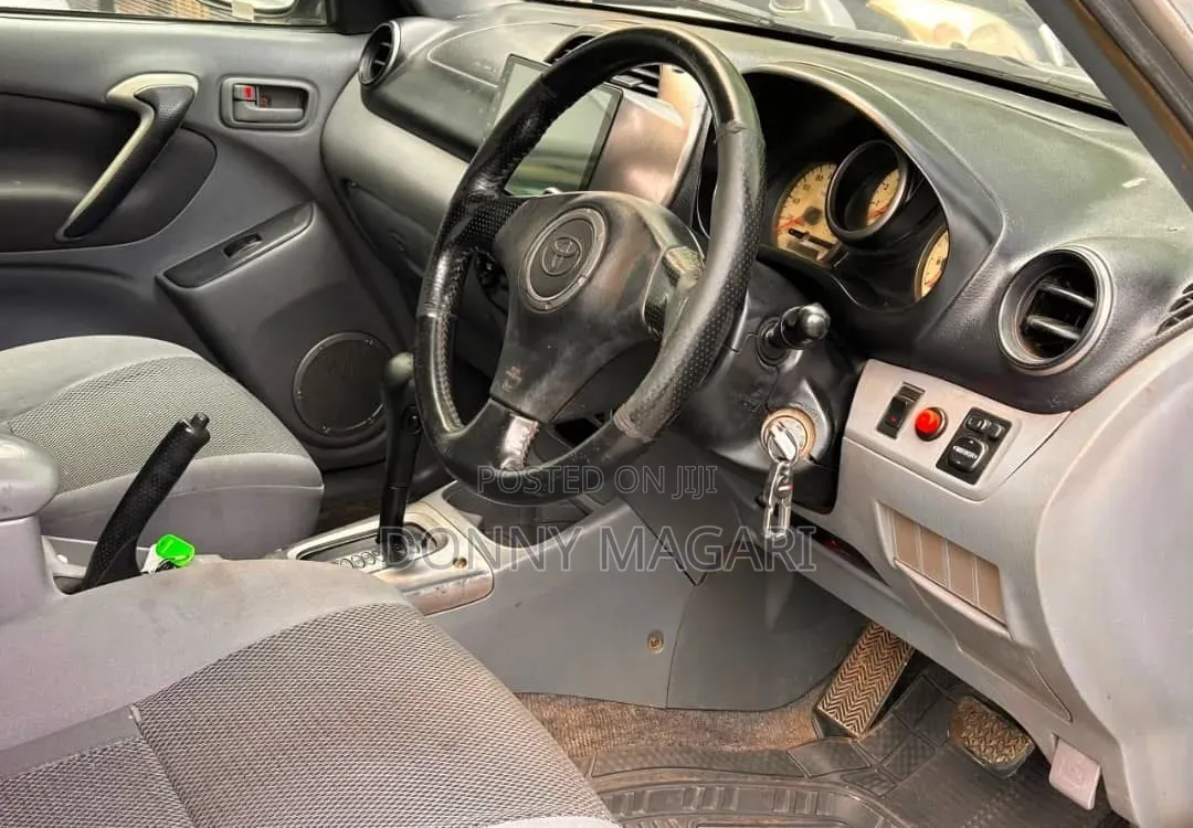 Toyota RAV4 2004 Silver