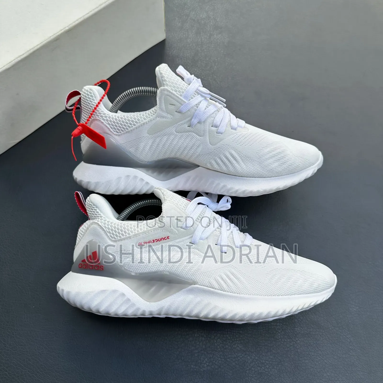 adidas Bounce Shoes
Size: 37 Hadi 45
Bei: 120,000/=
Karibuni Sana