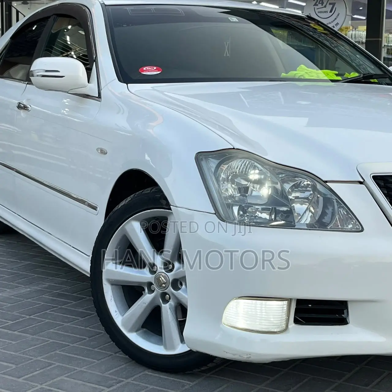 Toyota Crown 2007 White