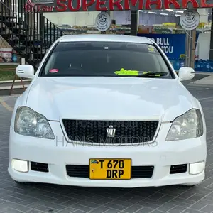 Toyota Crown 2007 White