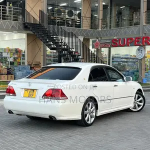 Toyota Crown 2007 White