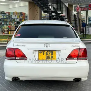 Toyota Crown 2007 White
