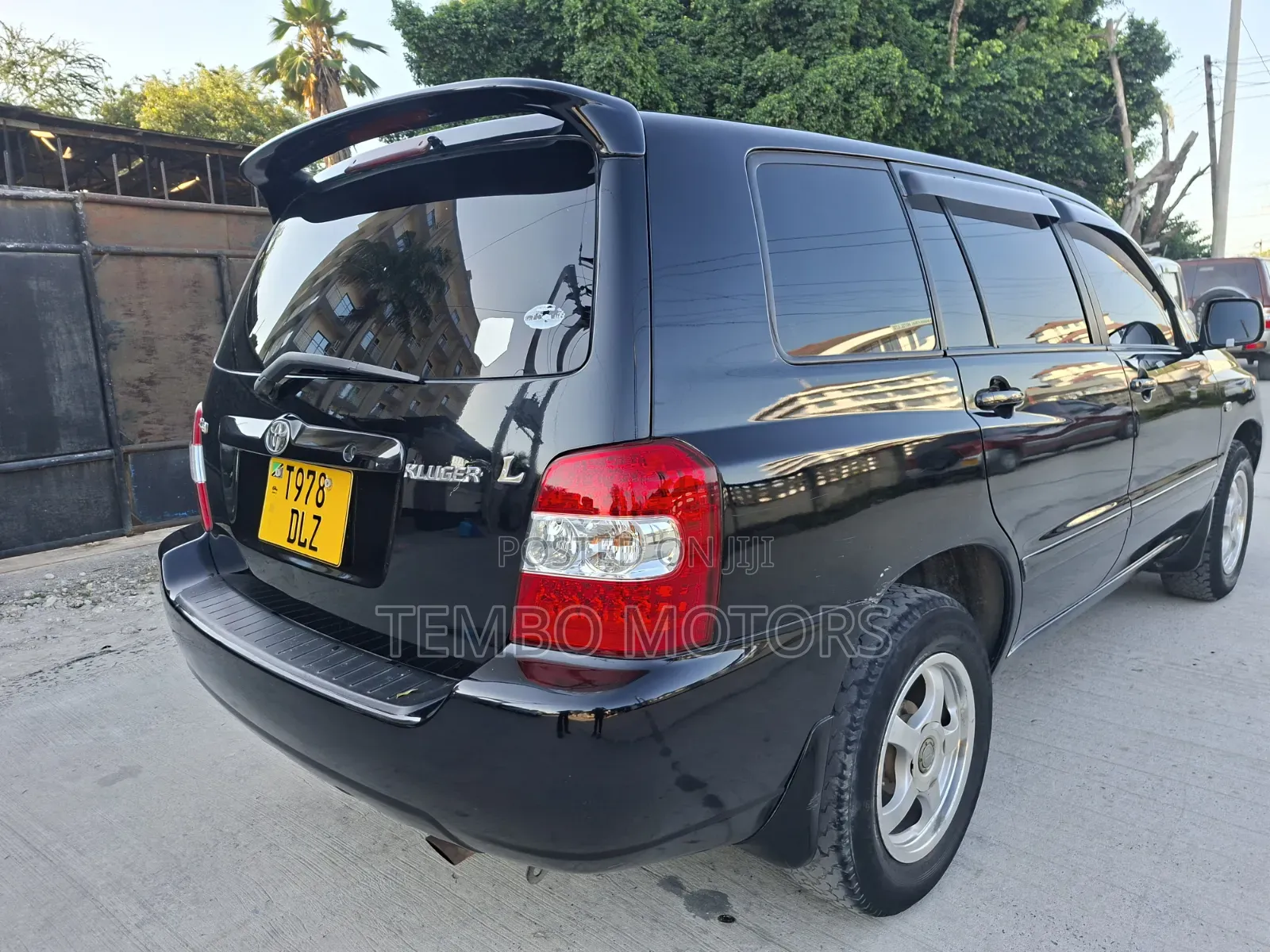 Toyota Kluger 2004 Black