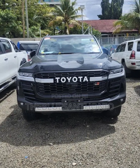 Toyota Land Cruiser 2025 Black
