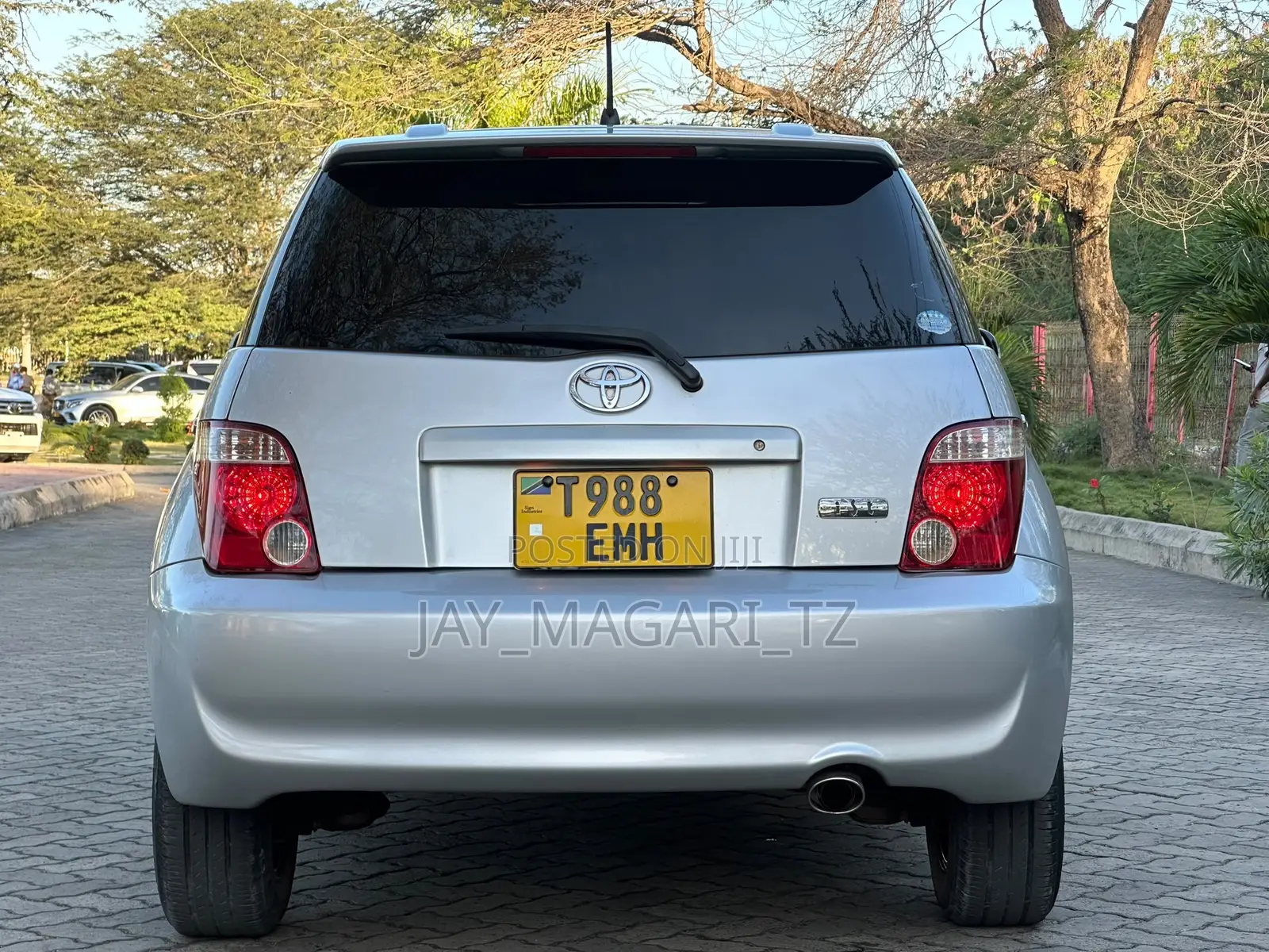 Toyota IST 2006 Silver