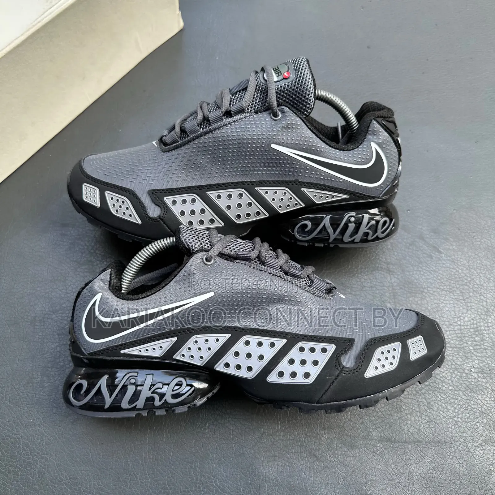 Nike Shox Script Logo Edition