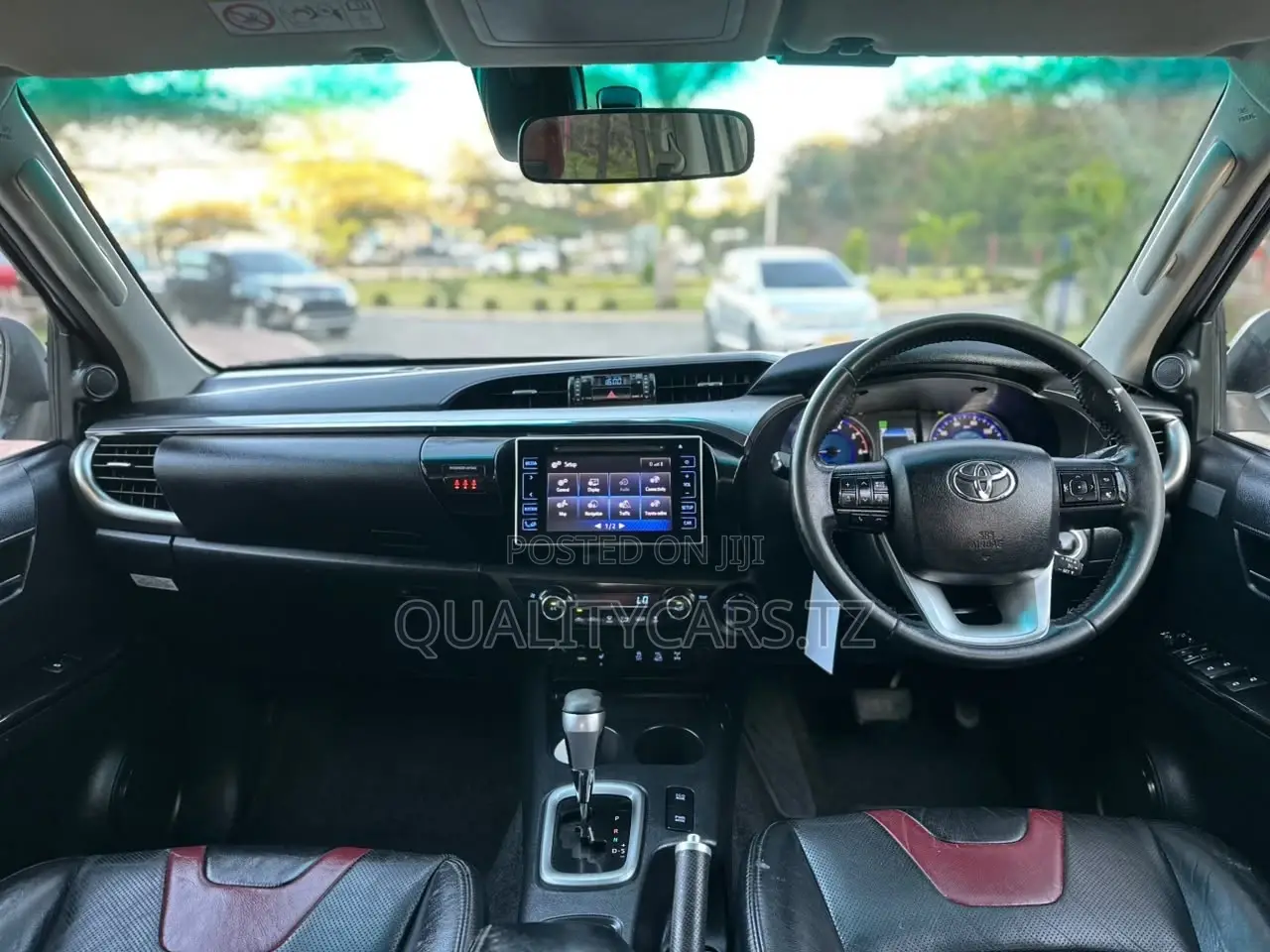 Toyota Hilux Revo Double Cab Deisel 2.4 AWD 2017 White