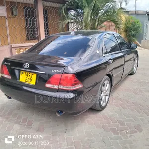 Toyota Crown 2006 Black