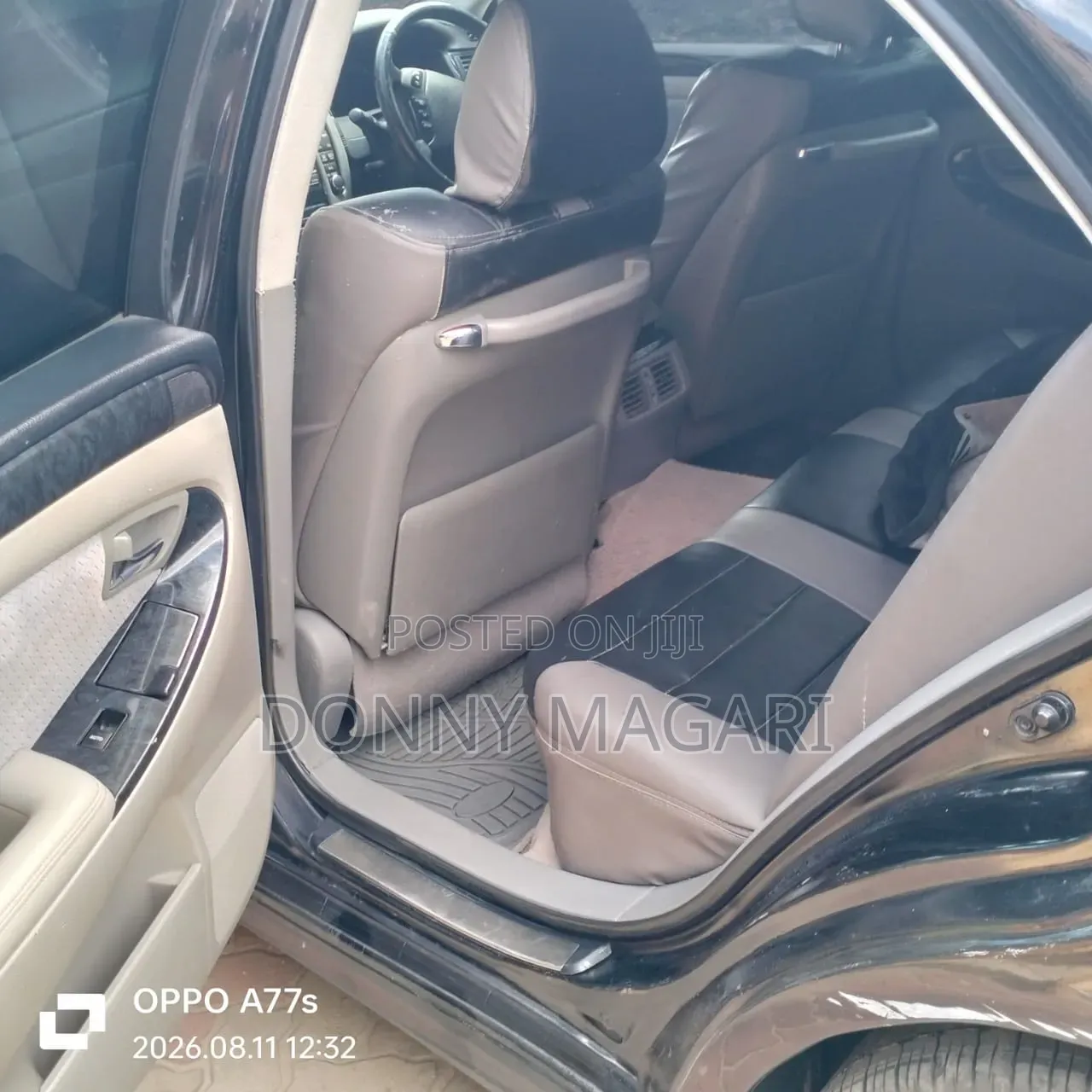 Toyota Crown 2006 Black