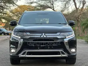 Mitsubishi Outlander 2.0 PHEV AWD 2018 Black