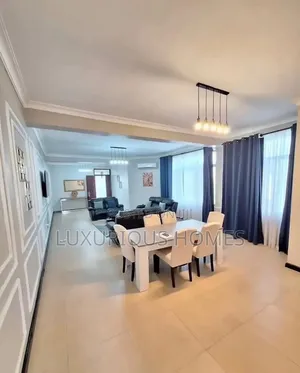 Furnished 2bdrm Apartment in Oyster Bay for rent