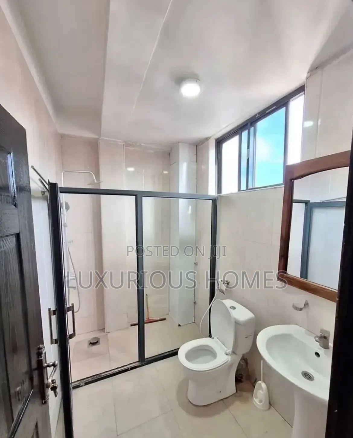 Furnished 2bdrm Apartment in Oyster Bay for rent