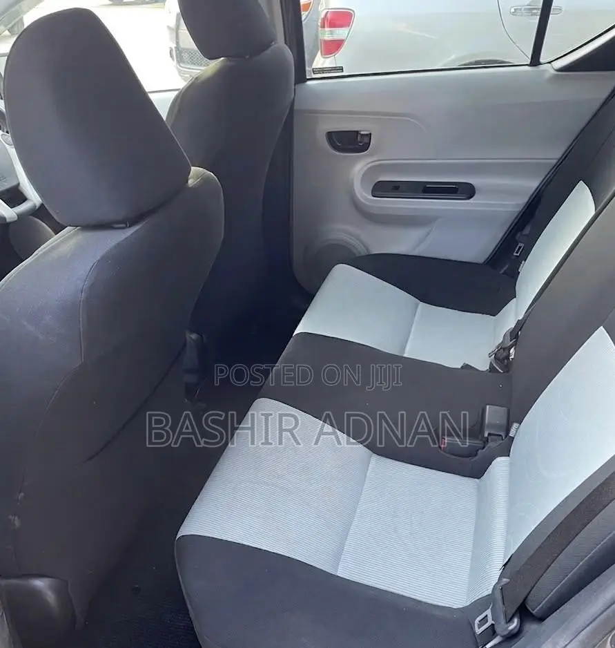 Toyota Aqua 2013 Gray