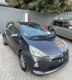 Toyota Aqua 2013 Gray