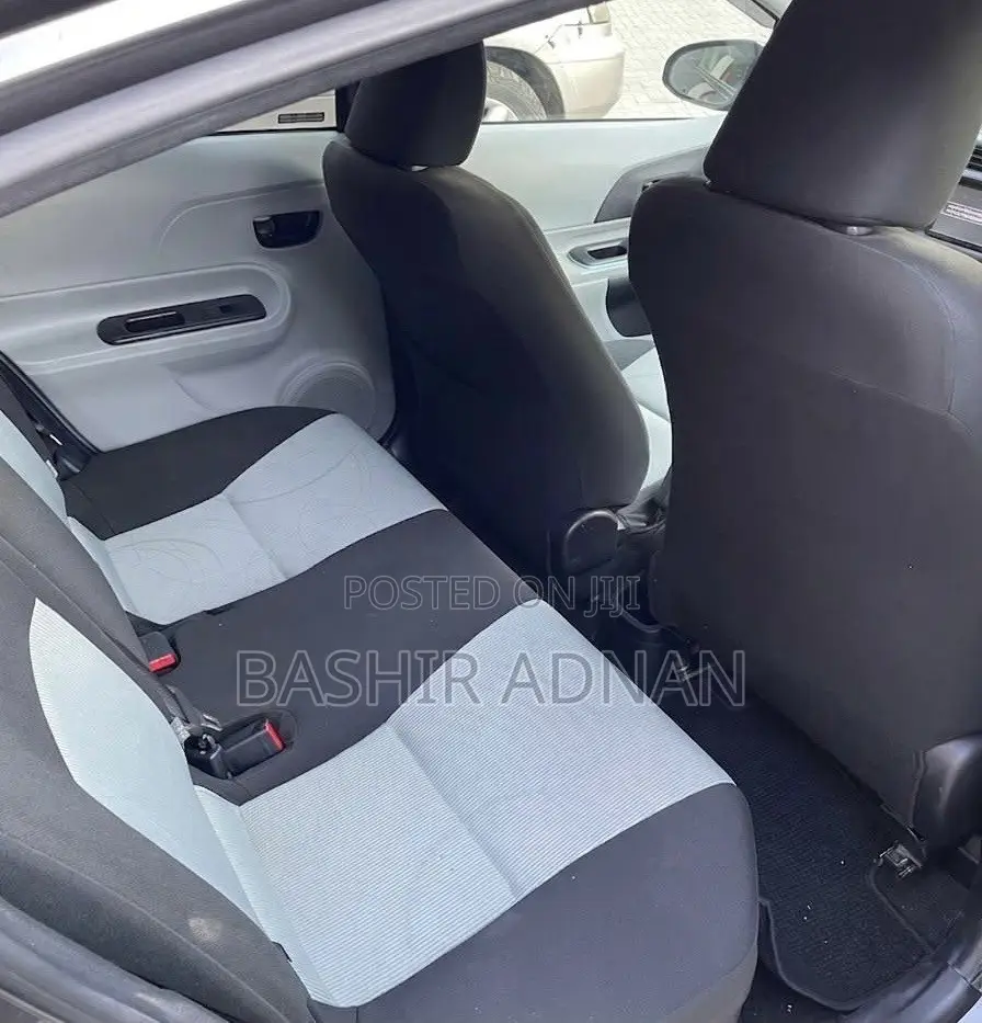 Toyota Aqua 2013 Gray