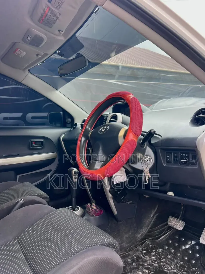 Toyota IST 2005 White