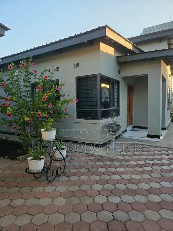 3bdrm Apartment in Sayansi Kijitonyama, Kinondoni for rent