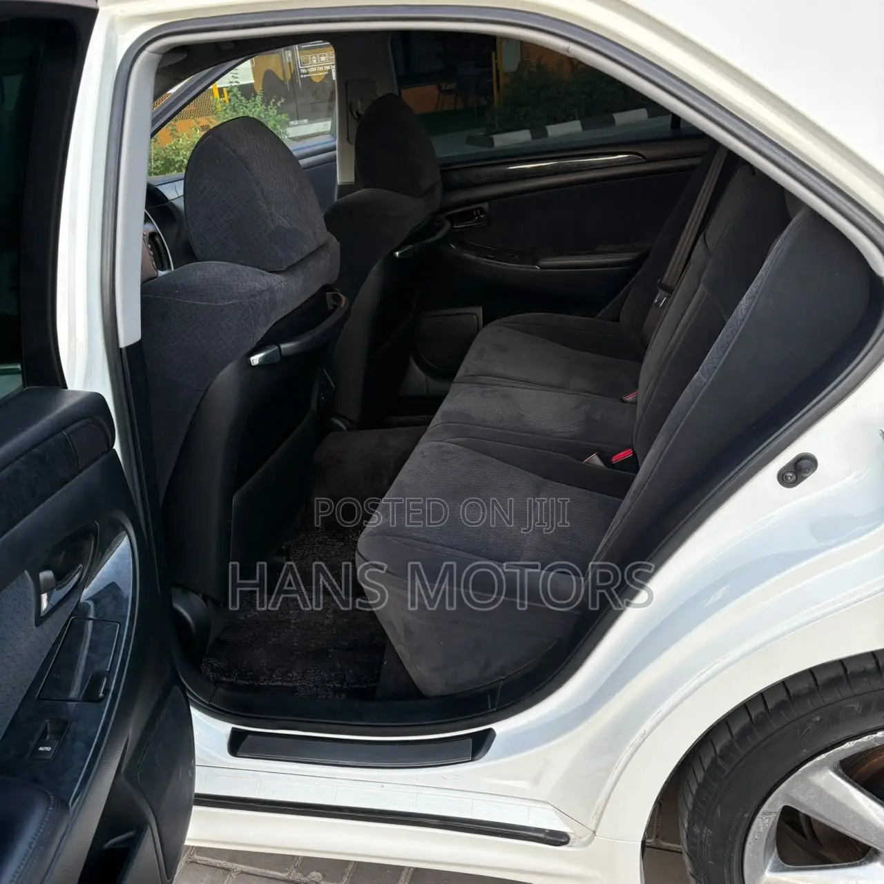 Toyota Crown 2006 White