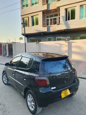 Toyota Vitz 2003 Black