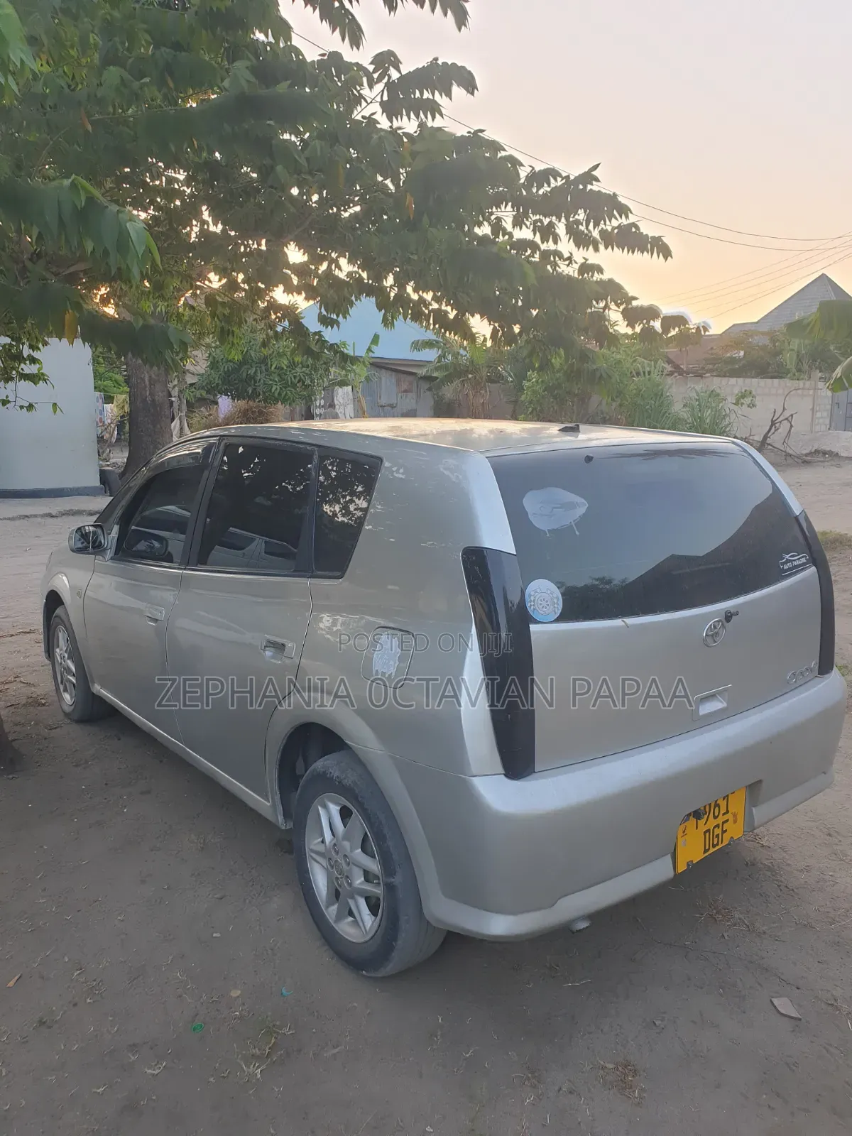 Toyota Opa 2004 Silver