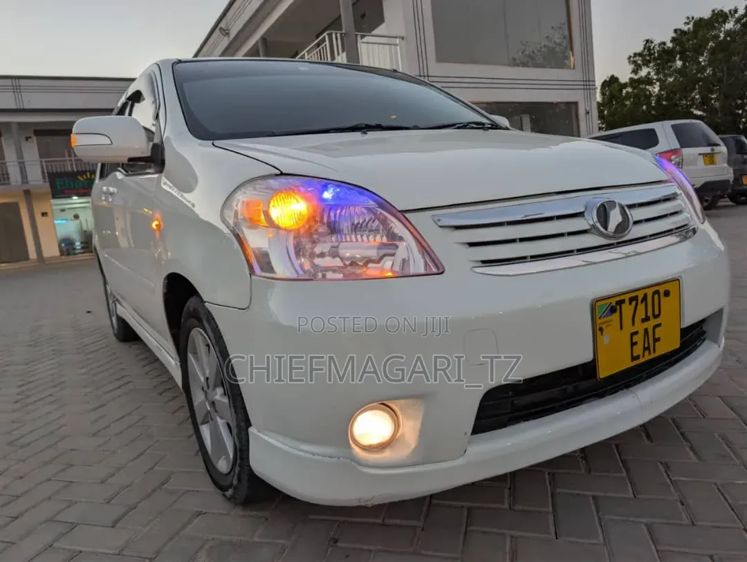 Toyota Raum 2007 White