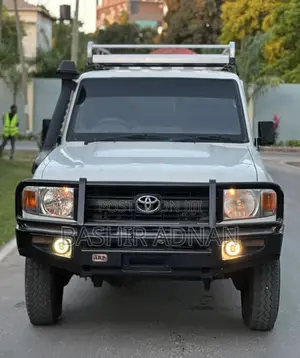 Toyota Land Cruiser 76 Series 2018 White