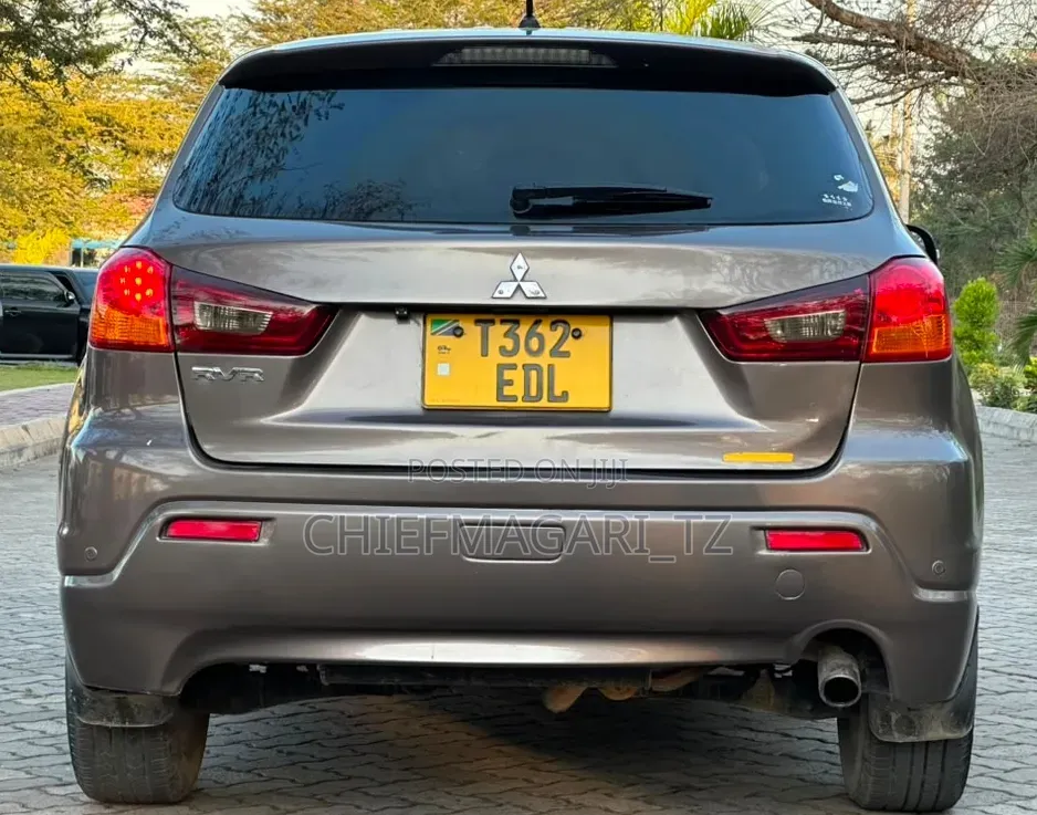 Mitsubishi RVR 2010 Gray
