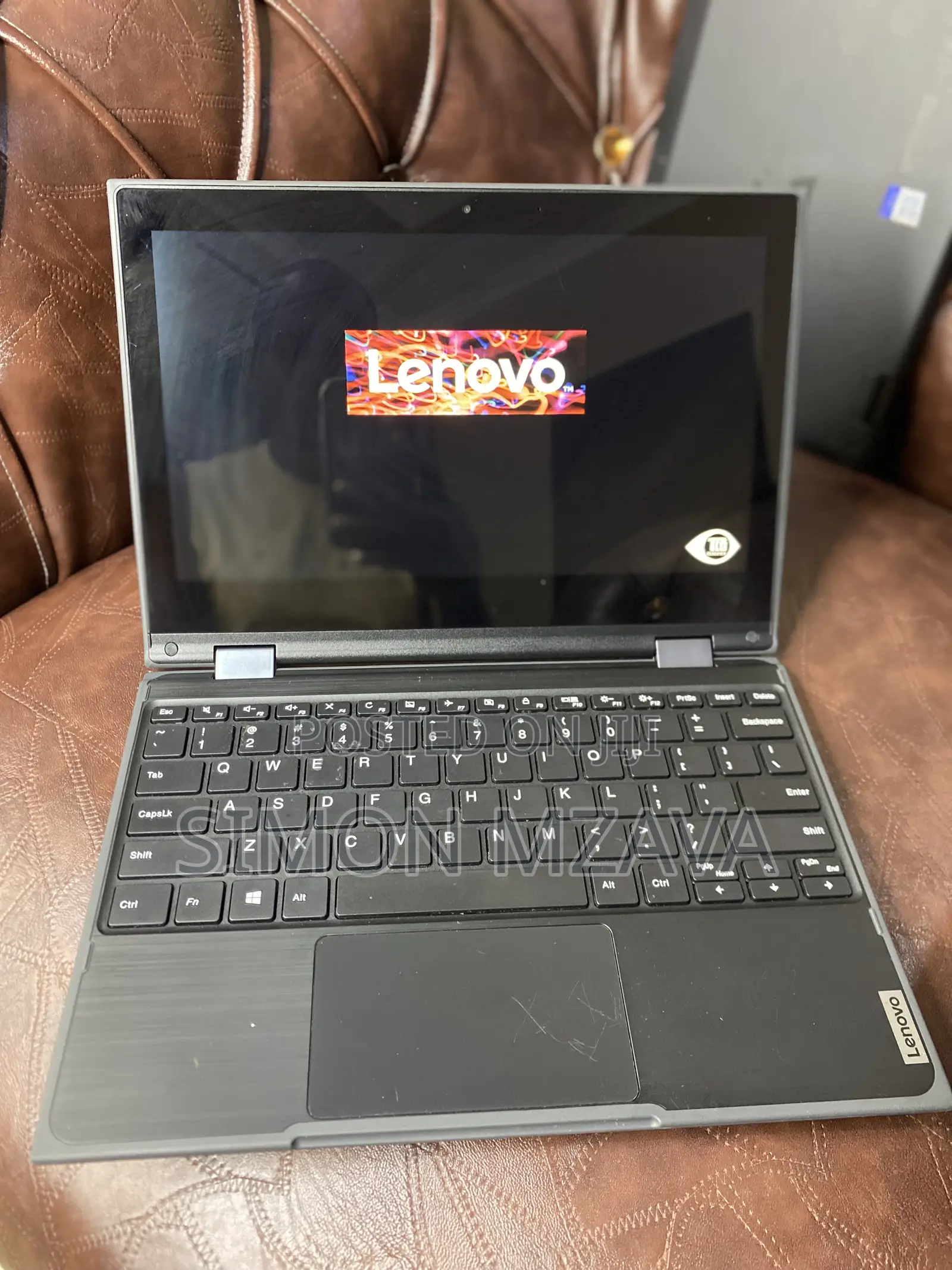 Laptop Lenovo 300e 4GB Intel Celeron SSD 128GB