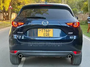 Mazda CX-5 2.2 Diesel FWD 2017 Blue