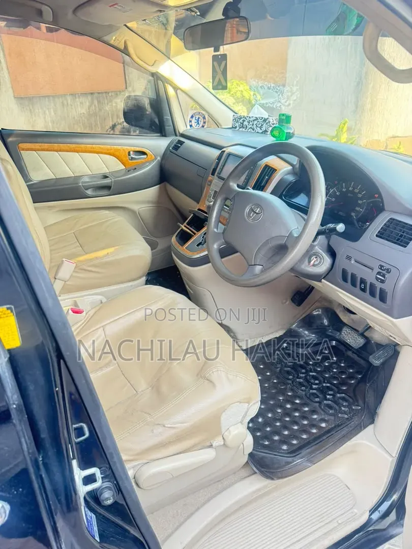 Toyota Alphard 2004 Black