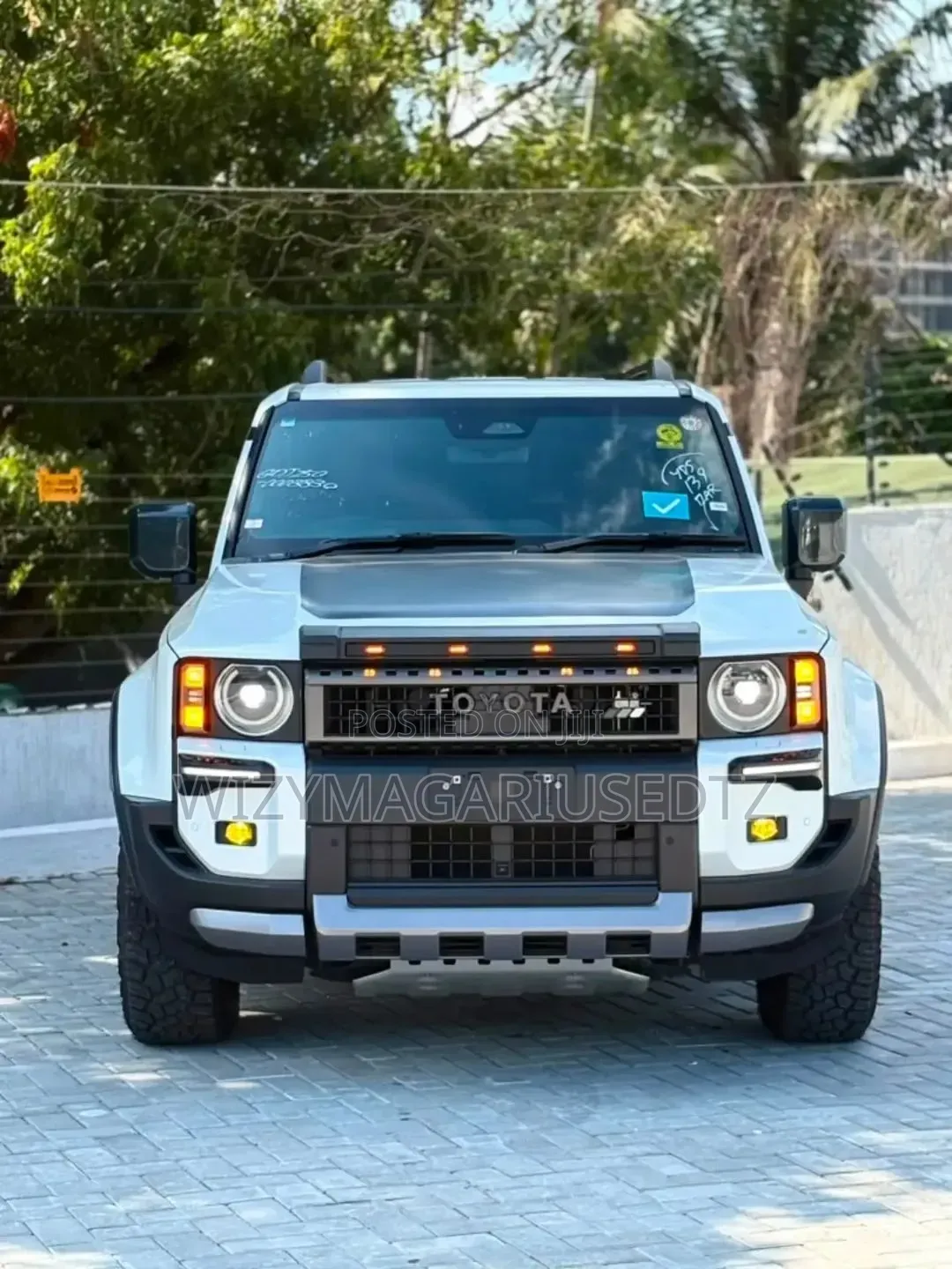 Toyota Land Cruiser Prado 2024 White