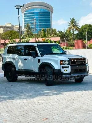 Toyota Land Cruiser Prado 2024 White