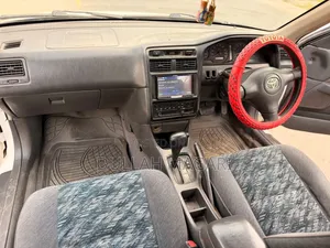 Toyota Carina 2001 White