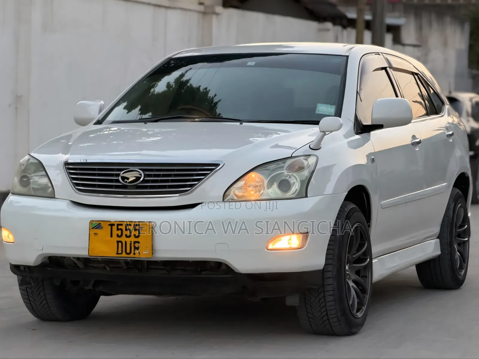 Toyota Harrier 2006 White