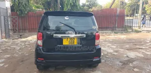 Toyota Rumion 1.5 FWD 2023 Black