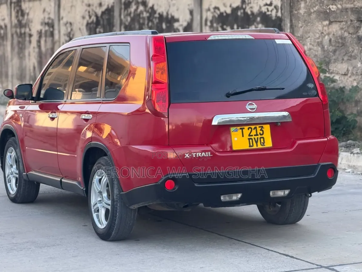 Nissan X-Trail 2008 Red